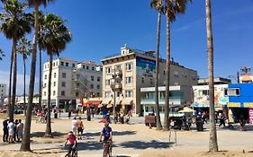 Venice Beach Suites & Hotel California